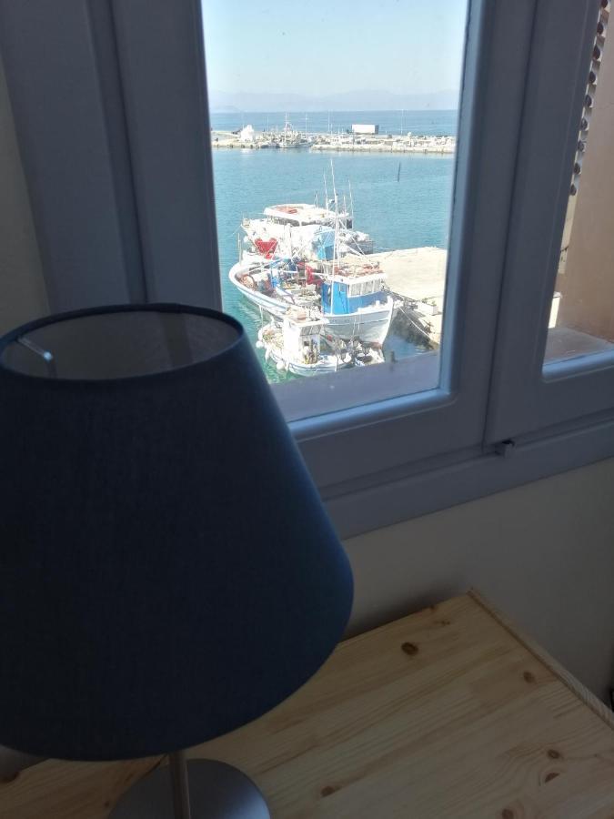 Aegina Port Apt 2-Διαμέρισμα Στο Λιμάνι Της Αίγινας 2 Dış mekan fotoğraf