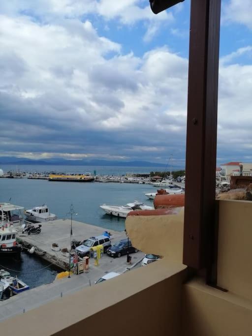 Aegina Port Apt 2-Διαμέρισμα Στο Λιμάνι Της Αίγινας 2 Dış mekan fotoğraf