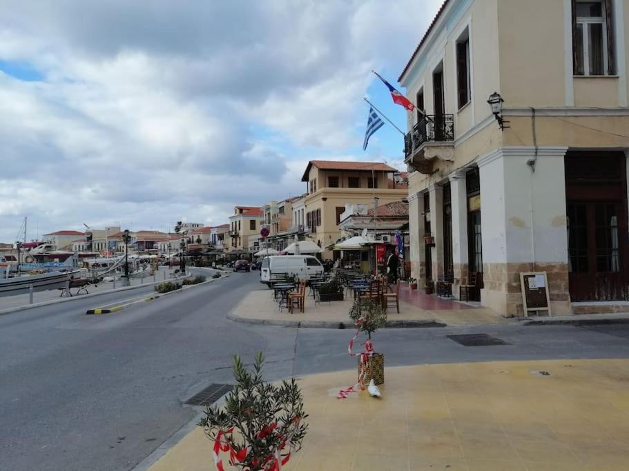 Aegina Port Apt 2-Διαμέρισμα Στο Λιμάνι Της Αίγινας 2 Dış mekan fotoğraf