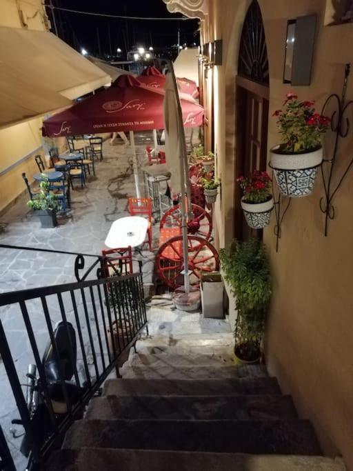 Aegina Port Apt 2-Διαμέρισμα Στο Λιμάνι Της Αίγινας 2 Dış mekan fotoğraf