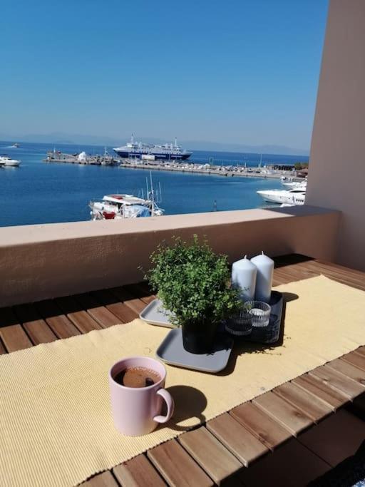 Aegina Port Apt 2-Διαμέρισμα Στο Λιμάνι Της Αίγινας 2 Dış mekan fotoğraf
