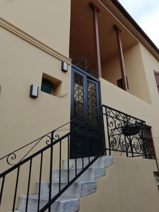 Aegina Port Apt 2-Διαμέρισμα Στο Λιμάνι Της Αίγινας 2 Dış mekan fotoğraf